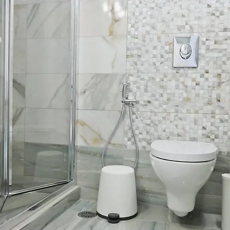 Mano's Place Naxos City